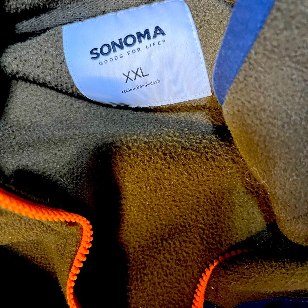 Pulled over sweatshirt like brand new